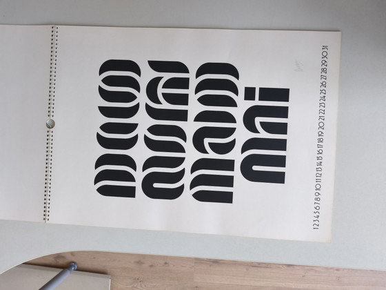 Image 1 of Eeuwigdurende kalender jaren 70, gelimiteerde oplage zeefdruk