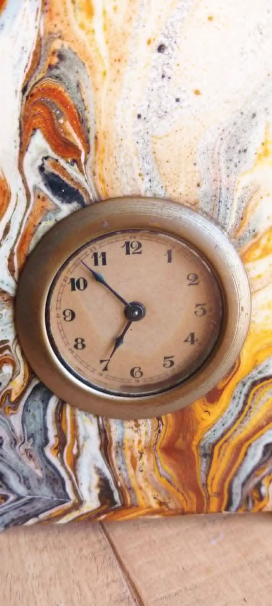 Art Deco Table Clock Herman Hélin Baudour ca. 1925 – Paper Marbré – Working – Ceramic, Brass (photo 2 of 8)