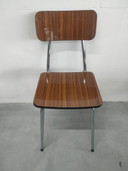 Set van 2 formica jaren 70 'Caramelkleur.  eetkamerstoelen keukenstoelen (verchroomd). 