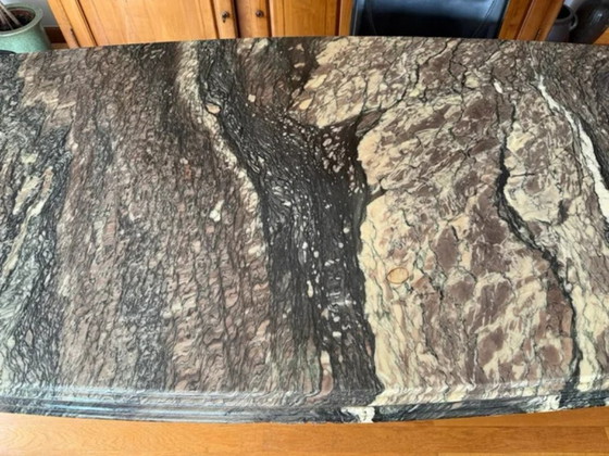 Image 1 of Table de salle à manger en marbre Roche Bobois années 80-90 – Piètement hexagonal