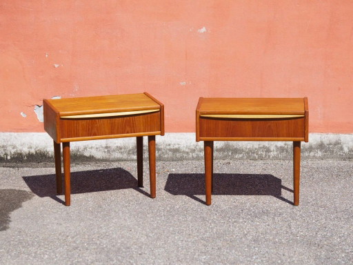 Set van 2 Deense teakhouten ladekasten uit de jaren 60 – Wood