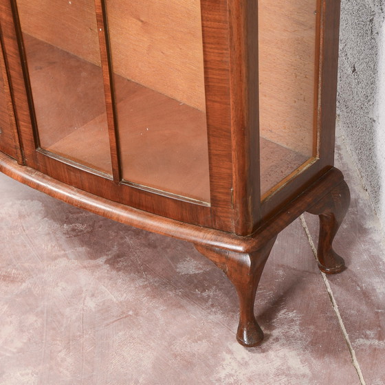 Piccola vetrina inglese con ante in vetro curvo 1920 – Credenze con vetrina (photo 10 of 13)