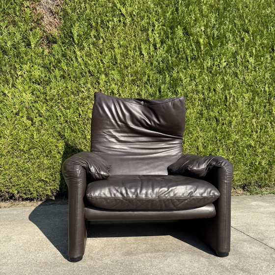 Image 1 of Cassina Maralunga 1-zit