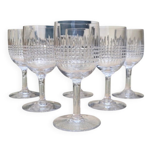 6 copas de vino de cristal Baccarat, modelo Nancy.