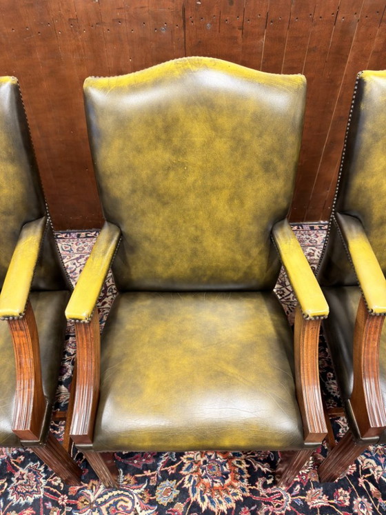 Set Klassische Englische Chesterfield President Stühle – Esszimmerstühle, Leather, Wood (photo 8 of 12)
