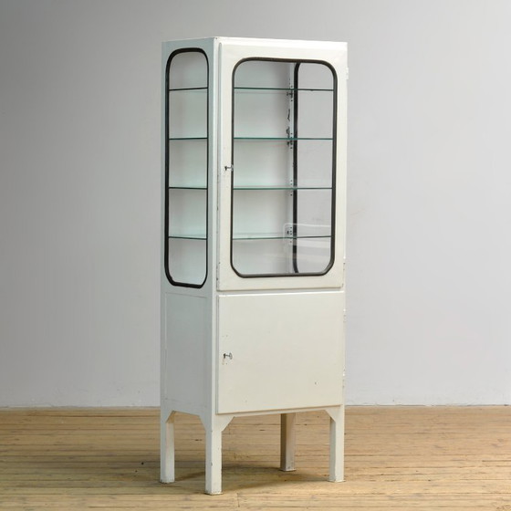 Image 1 of Armoire à pharmacie vintage, années 1970