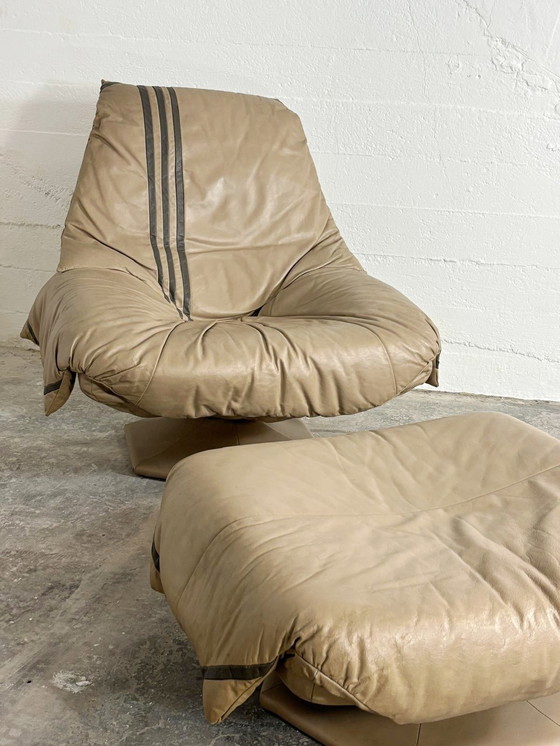 Image 1 of Vintage Space Age leather easy chair and ottoman 