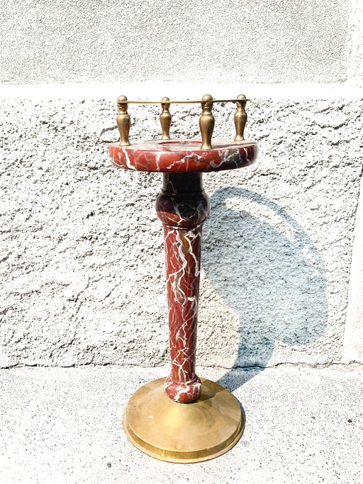 Bemalter Keramiksockel aus den 1940er Jahren mit gestreiftem rosa Marmorimitat und Messing