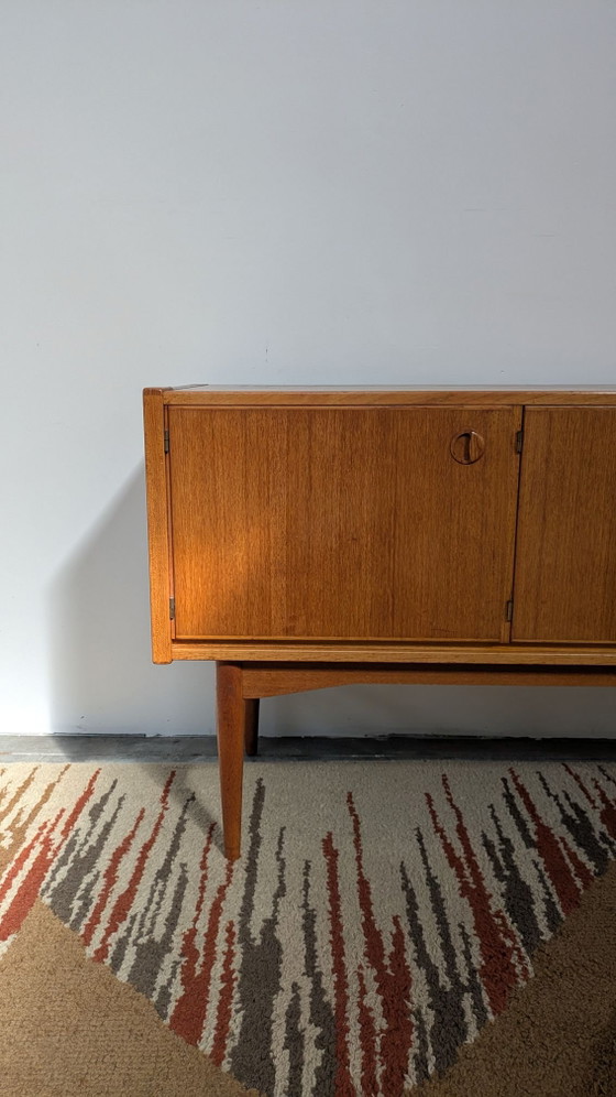 Vintage Scandinavian design Sideboard – Wood (photo 5 of 10)