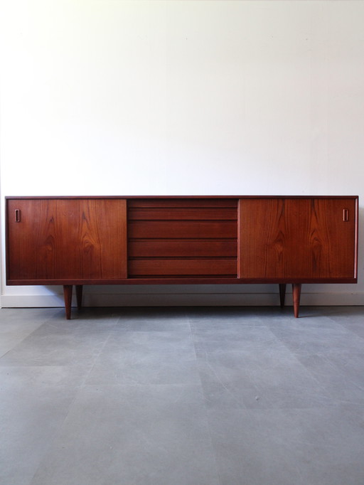 Vintage Danish sideboard in teak, very wide!