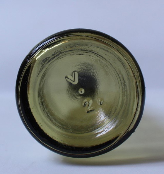 Image 1 of Botellas para aderezo de ensaladas y aceite.