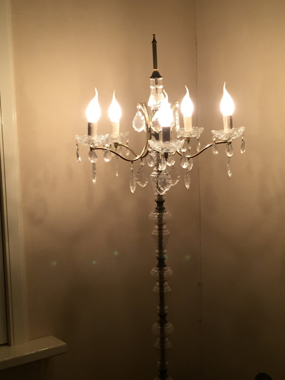 Image 1 of Stehender Kronleuchter restauriert