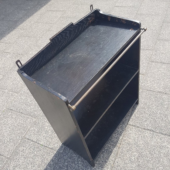 Image 1 of Estantería colgante de madera ennegrecida con detalles de latón, años 30