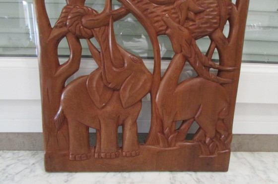 Decorazioni murali, scena etnica in legno traforato (photo 2 of 5)