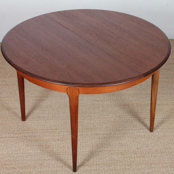 Image 1 of Extendable round teak dining table, Scandinavian design, 1960