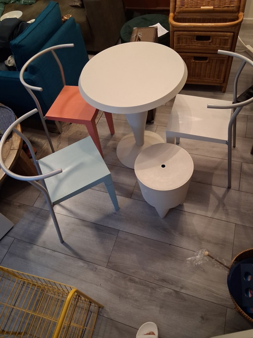 Design set Philippe Starck tafel,krukje en 3 stoelen