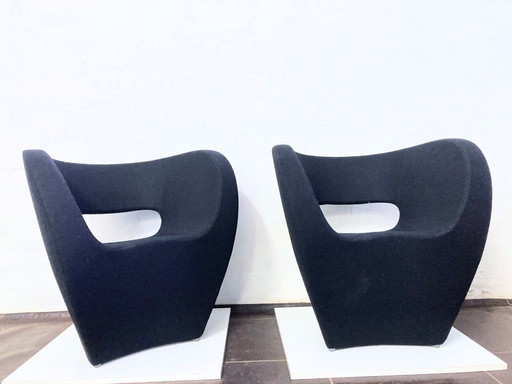 2 Victoria & Albert armchairs in black, designed by Ron Arad for Moroso