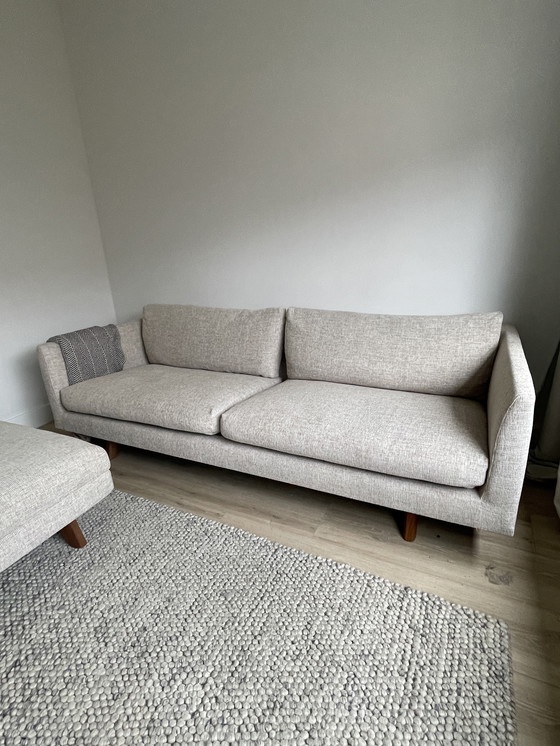 Image 1 of Montis Axel Japandi beige 3,5 posti con pouf appena rivestito