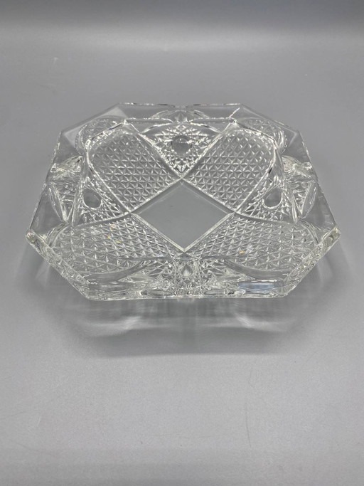 Square Molded Pressed Crystal Ashtray, Diamond Point Cut, 1950s-1970s – glazen karaffen