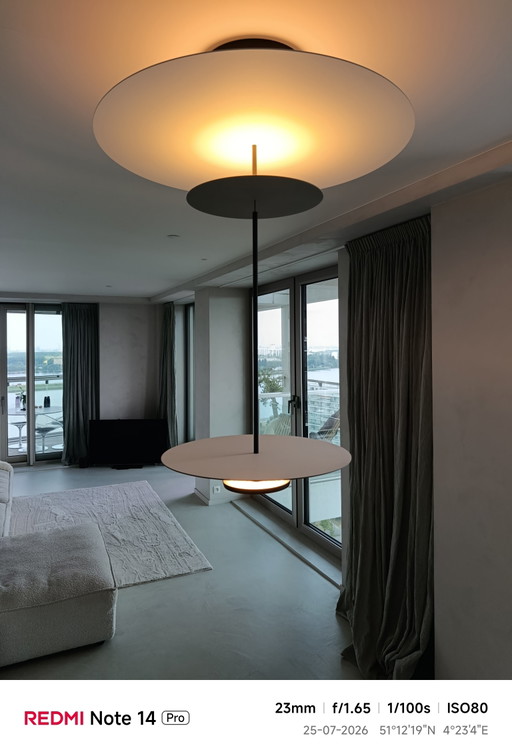 Suspension LED plate Vibia, 3 lampes Ø 90 cm, grise L1