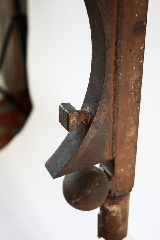 Image 1 of Escultura abstracta de hierro soldado del artista austriaco Edwin Neyer, firmada E.N. y fechada en 1973.