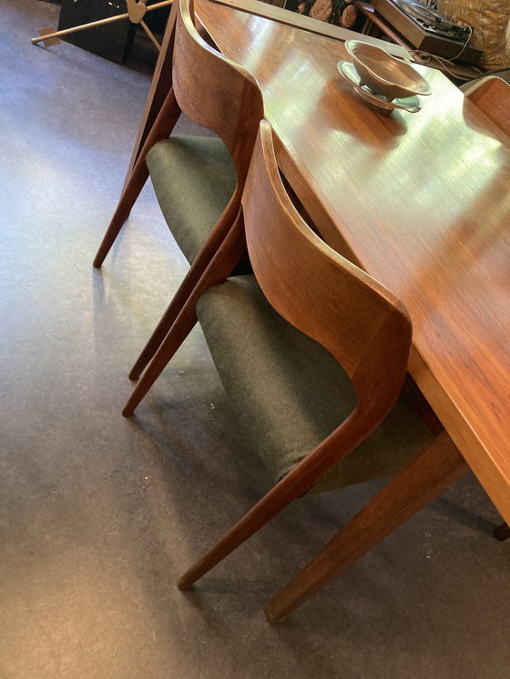 Image 1 of 4 Moller eetkamerstoelen