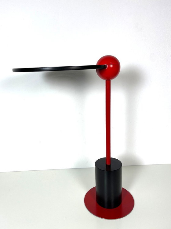 Image 1 of Postmoderner Piccolo-Beistelltisch im Memphis-Stil von Edward Geluk für Arco, 1980er Jahre.