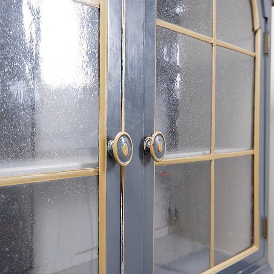 Image 1 of Mobile vintage a due pezzi laccato grigio - disponibile in coppia (B)