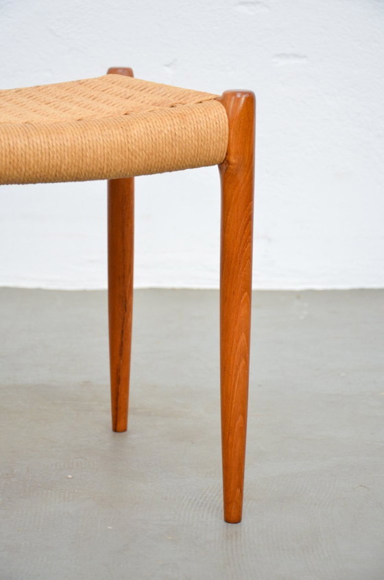 Image 1 of Niels Møller kruk mod. 80A Möller vintage papierkoord teak