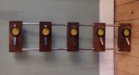 Image 1 of Porte-manteau mural vintage années 60/70