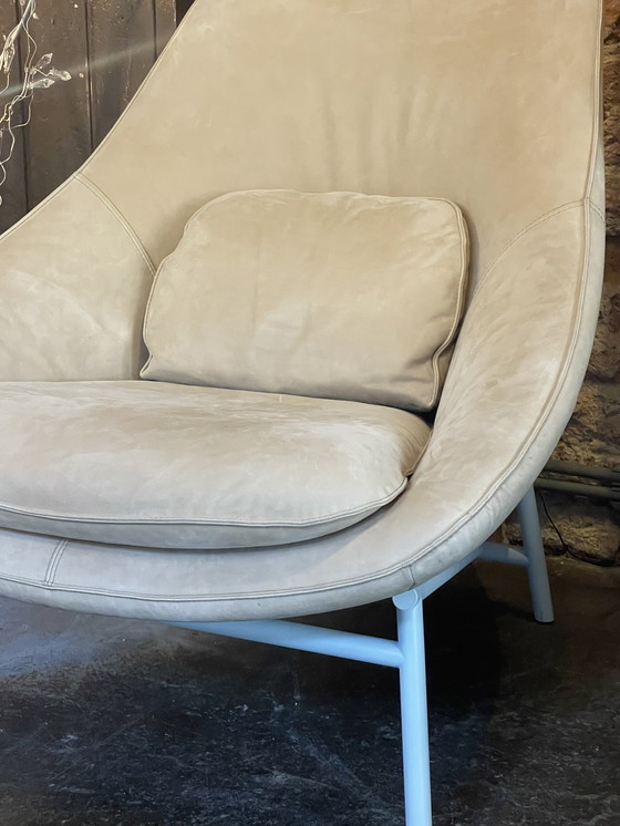 Image 1 of Fauteuil Pode Tresto en magnifique cuir naturel Neron