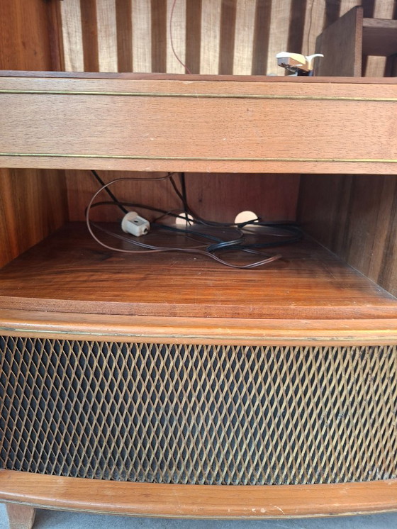 Image 1 of Siemens "Type M 848" mobiele radio-fonograaf – iconisch ontwerp uit de jaren 50