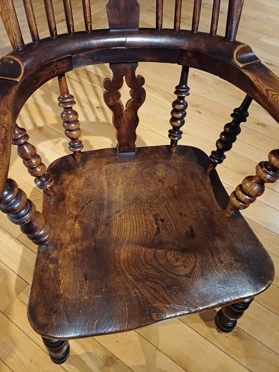 Image 1 of Windsor armchair in elm, circa 1840-1850