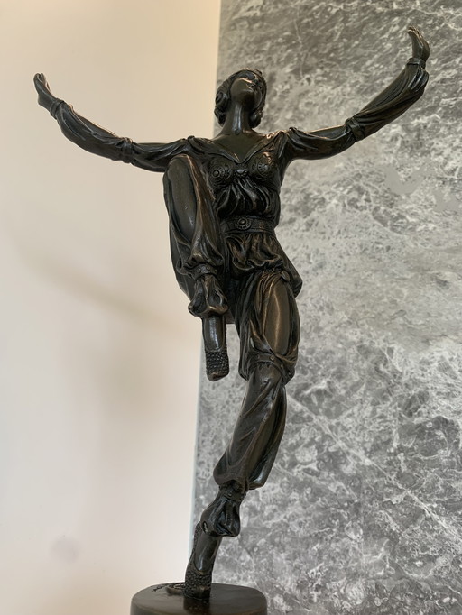 Bronzestatue einer Tänzerin im Art-Déco-Stil von Pierre Lauel