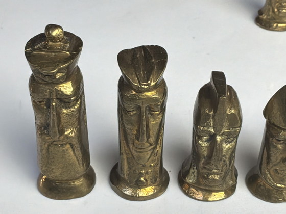 Antico Set di Scacchi Persiano Anni '60 - Bronzo e Ottone Massiccio – Oggetti decorativi (photo 6 of 15)