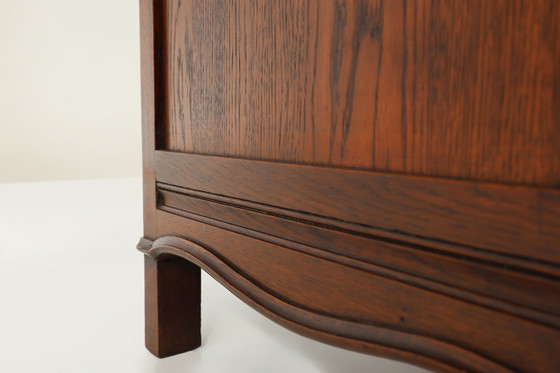 Image 1 of Cómoda antigua francesa de roble tallado