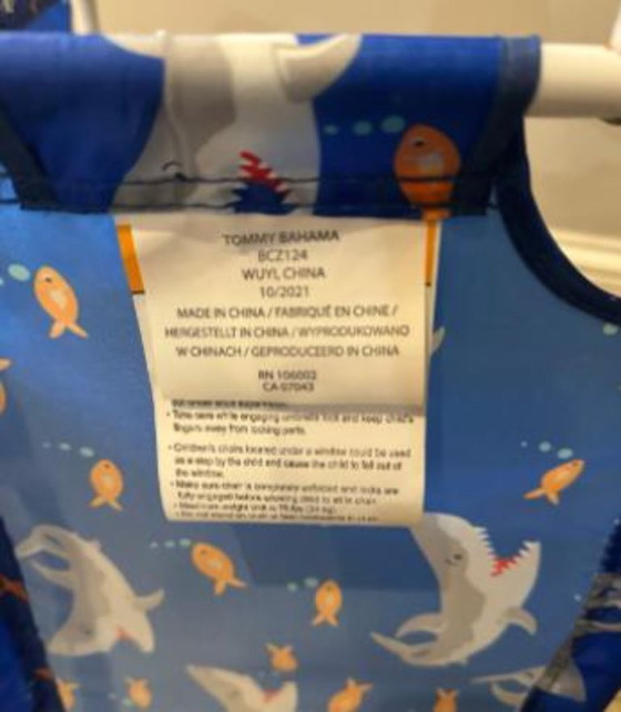 Image 1 of Kids folding chair - 1x Tommy Bahama shark chair