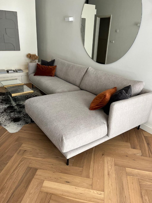 Fest Astin Sofa