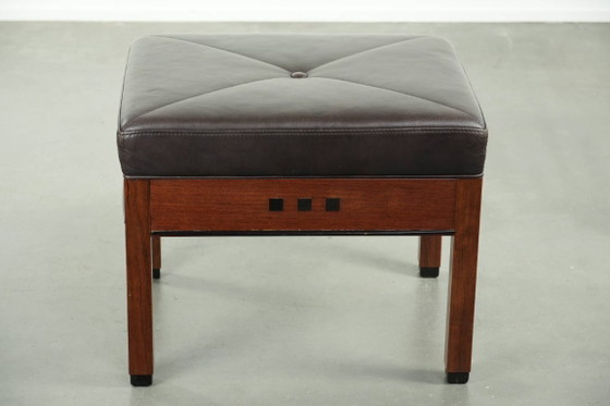 Image 1 of Luxe Schuitema Art Deco design set bestaande uit een fauteuil en hocker uit de Decoforma serie in chocolade bruin rundleer