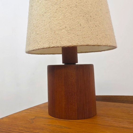Image 1 of Lámpara danesa de teca, diseño de mediados de siglo de los años 60
