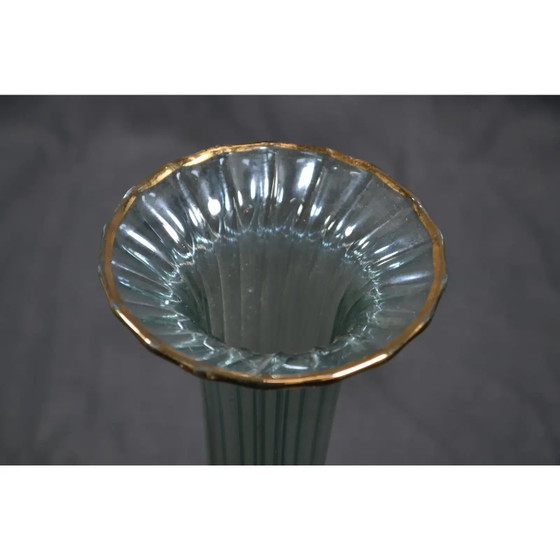 1970s Murano Cornet Vase - Green Iridescent Glass Highlighted With Gold Threads – Murano Glass (photo 12 of 12)