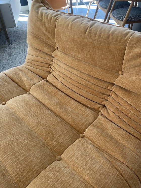 Image 1 of Lounge Retro