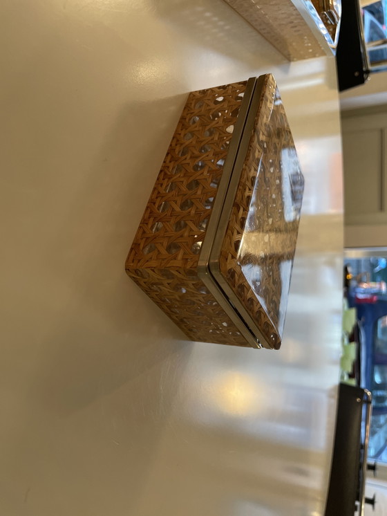 Image 1 of Plexiglas rieten doos Italië jaren 70 toegeschreven aan Gabriella Crespi