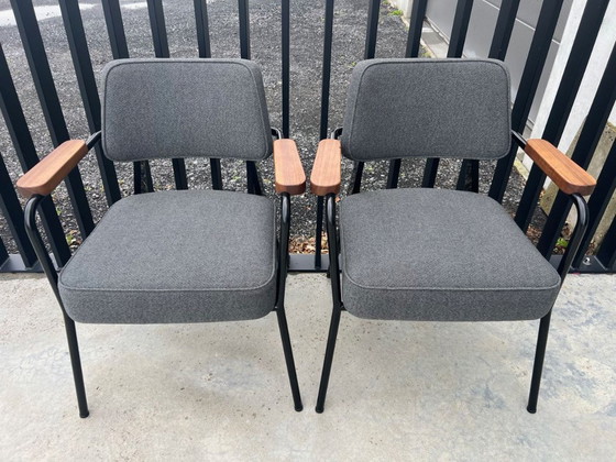 Image 1 of Vitra Prouvé executive chair