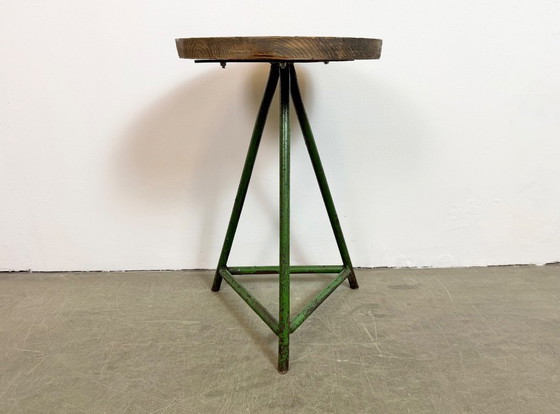 Image 1 of Grüner Werkstatthocker im Industriestil, 1960er Jahre