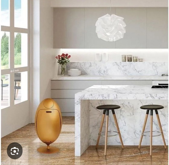 Image 1 of Contenitore in metallo dorato Ovetto