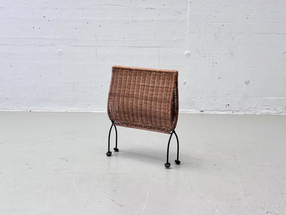 Revistero plegable de ratán, década de 1960. – Armarios de almacenamiento, Rattan (photo 8 of 11)