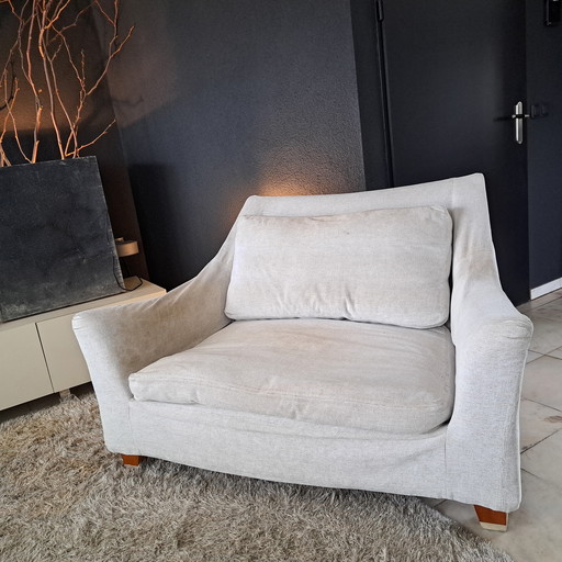 Loveseat Giorgetti Modelo Pascia