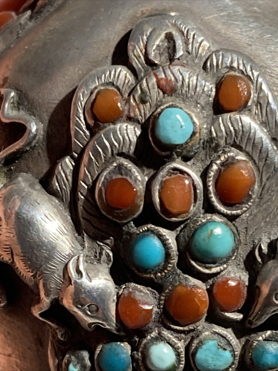 Image 1 of Piccola tabacchiera antica in argento intarsiato con turchese e corallo