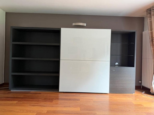 Pink Line TV Library